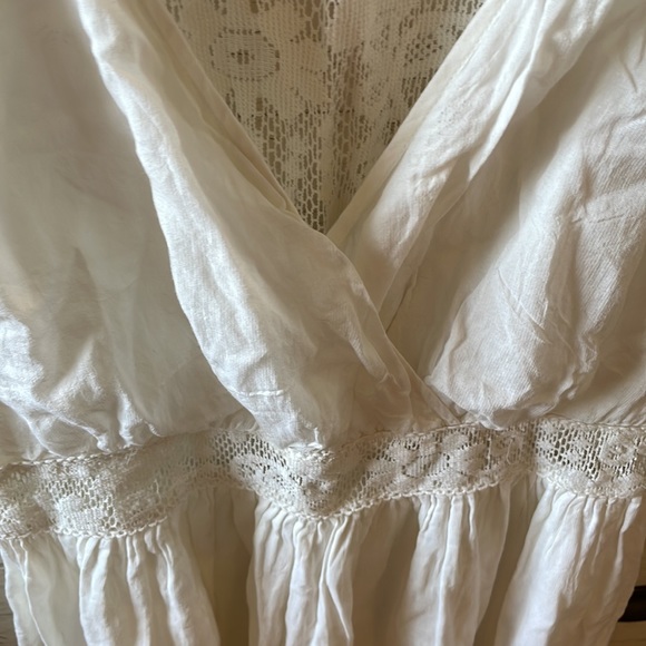 White Guess Dress - Picture 4 of 9